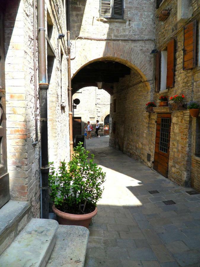 Affittacamere In Centro Gubbio Exterior foto